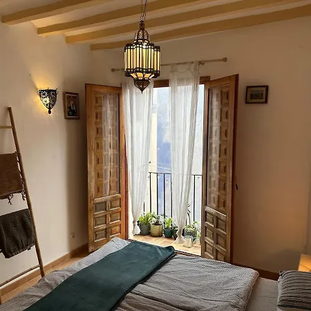 Oldtown Family House With Amazing Terrace - 3 Minutes From Beach!
