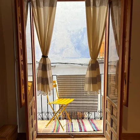 Oldtown Family House With Amazing Terrace - 3 Minutes From Beach!