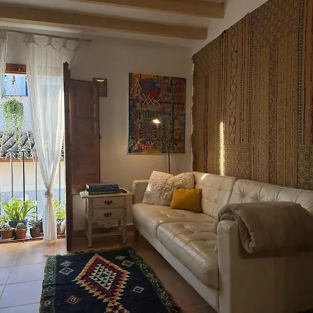 Oldtown Family House With Amazing Terrace - 3 Minutes From Beach! Holiday home