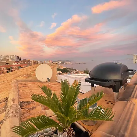 Oldtown Family House With Amazing Terrace - 3 Minutes From Beach!