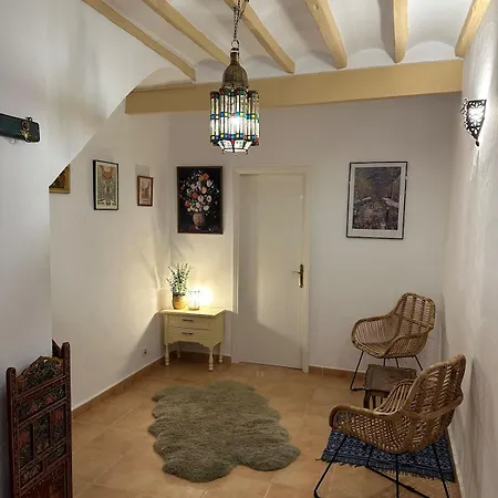 Oldtown Family House With Amazing Terrace - 3 Minutes From Beach! Ferienhaus *
