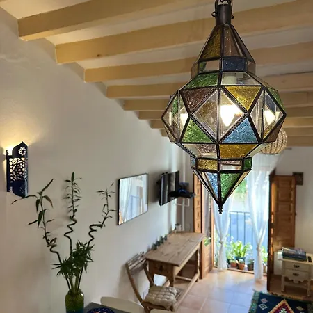 Oldtown Family House With Amazing Terrace - 3 Minutes From Beach! *